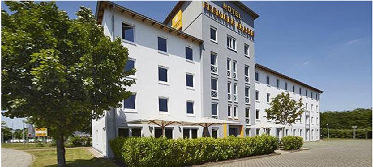 B&B Hotel Munchen-Путцбрун Екстериор снимка