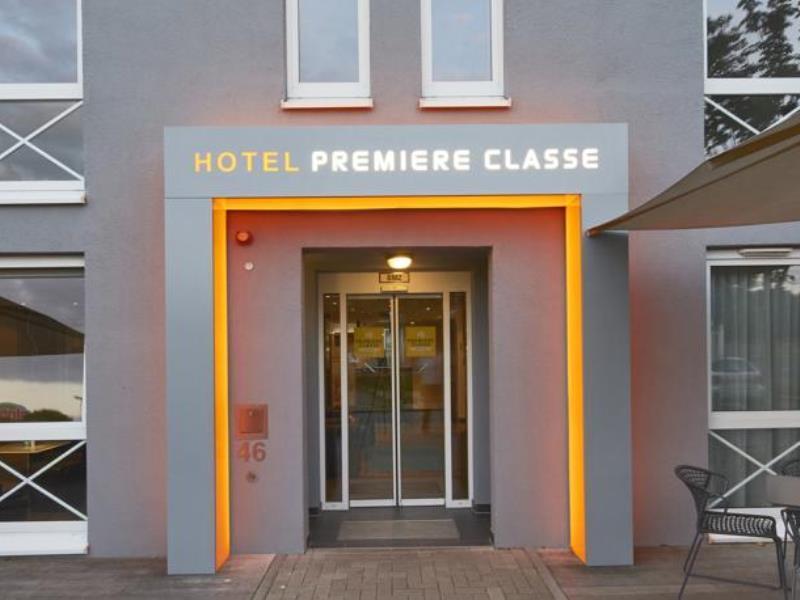 B&B Hotel Muenchen-Путцбрун Екстериор снимка